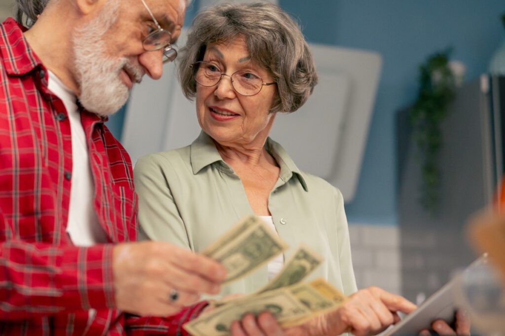 Un couple qui compte ensemble leur retraite